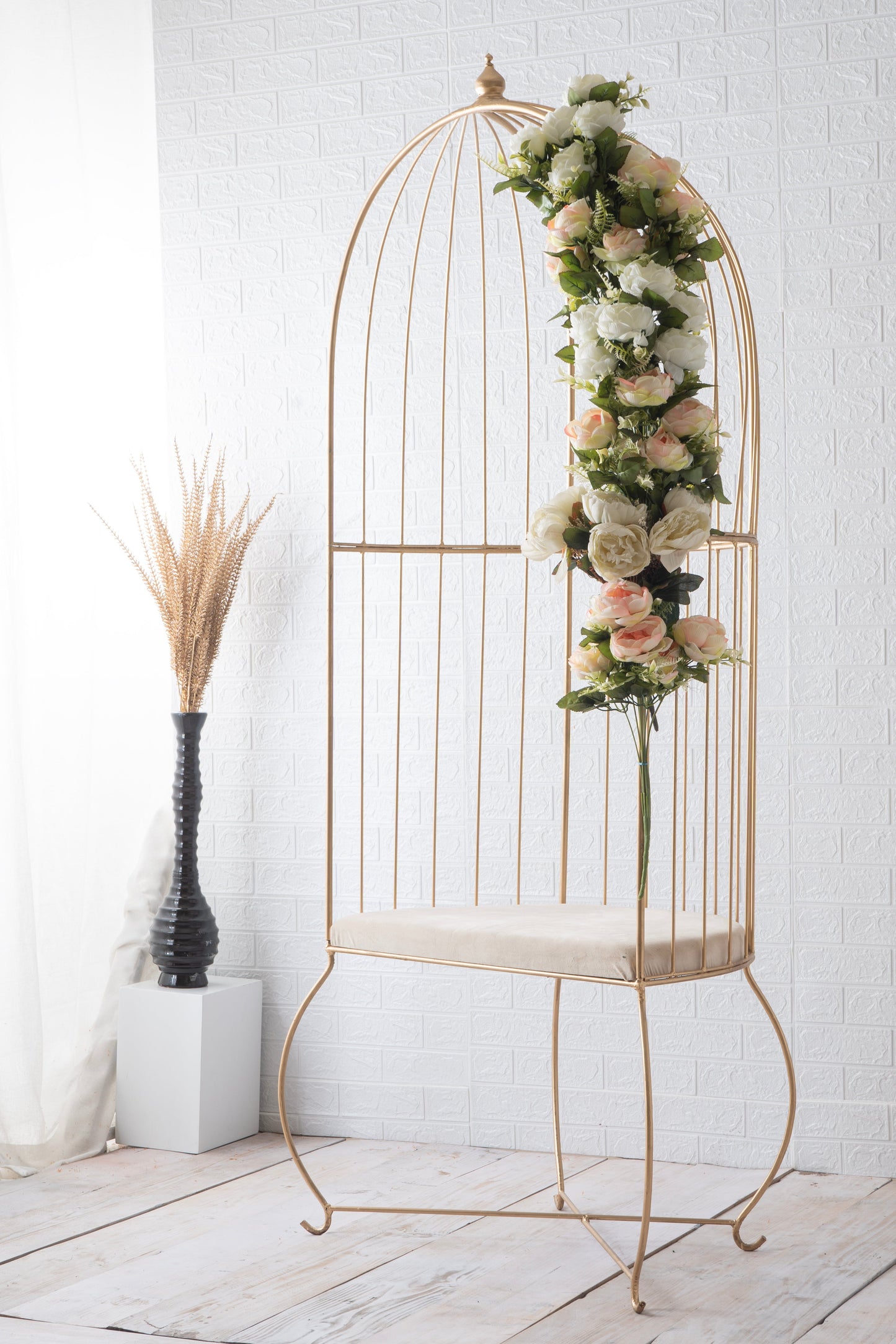 Detachable Metal Cage Theme