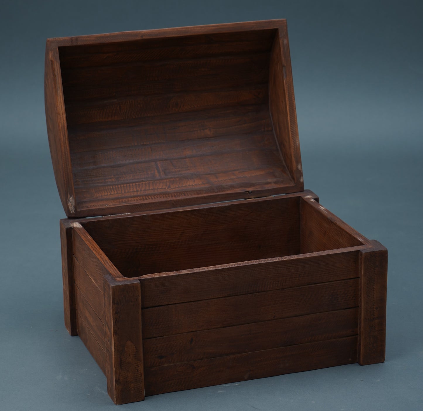 Wooden Sanduk